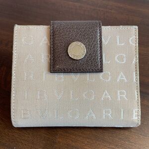 !!Beautiful! $590 Bvlgari Compact Wallet Beige and Lavender - Great Condition!!